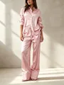 Elegante conjunto de dos piezas de satén rosa con camisa de manga larga y pantalón - XS / Top Y Pantalón / Rosa