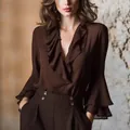 Elegante camicetta marrone cioccolato a maniche lunghe con scollo a V e volant donna - Taglia S / Top / Caffè
