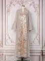 Robe longue élégante avec broderie de fleurs en paillettes dorées et manches cloche - S / Robes / Marron