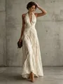 Elegante abito lungo bianco stile francese con scollo all'americana e dettagli drappeggiati - Taglia S / Vestiti / Avorio