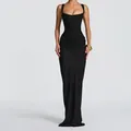 Elegantes schwarzes Korsett-Maxikleid mit eckigem Ausschnitt und drapierten Taillendetails - XS / Schwarz