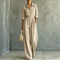 Eleganter beiger Hemdkragen-Jumpsuit mit Taillenband und weitem Bein für modebewusste Damen - S / Set / Khaki