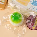 Jouet anti-stress mochi spongieux au thé vert dans un sac transparent avec zip - Goût Matcha (Sac PVC)