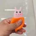 Siliconen knijpspeeltje in de vorm van een konijn en wortel - Roze Wortelkonijn Squishy Beker / Oranje en Roze