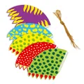 Dinosaurier-Partyhut-Set mit fünf bunten Papierhüten und Bindefaden. - 10er Pack / Neuer Dinosaurierhut