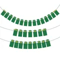 Detail van groene en gouden afstudeerfeest banner set met gefeliciteerd tekst decoratie - Groen