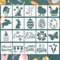 Vista dettagliata di 20 stencil pasquali con coniglietti, uova e motivi primaverili - 20 Pezzi Stencil per Pittura di Pasqua