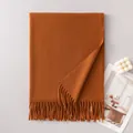Hochwertiger wollener Winterschal in Terrakotta mit Fransen für einen gemütlichen Look - Mit Etikett / Karamell (FH26-6127-3)