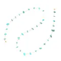 Detail van een handgemaakte brilketting met turquoise kralen en antislip siliconen lusjes. - Turkoois