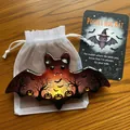 Dettaglio del gettone pipistrello di Halloween con custodia e biglietto di auguri - Pipistrello