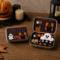 Detail van Halloween blikken doos set met pluche spook en miniatuur accessoires - Paars Kasteel Nacht (Stijl B)