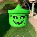 Kleiner grüner Halloween Eimer mit Hexenhut Deckel und geschnitztem Kürbisgesicht - Monstergesicht / Grün