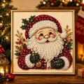 Dettaglio della pittura di perle fai da te di Babbo Natale con perline rosse e bianche. - Babbo Natale