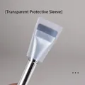 Vista detallada de una funda protectora semitrasparente en un cabezal de brocha de maquillaje - Brocha para Mascarilla / Rosa