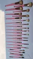 Juego de 30 brochas de maquillaje profesionales con mangos rosas y oro rosa fino - Pack de 30 / Rosa
