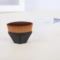 Brocha de contorno linfático hexagonal negra con cerdas marrones densas - 55 Brocha de Base Pequeña / Negro