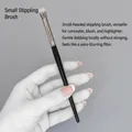 Professional small stippling makeup brush for blush and highlighter application - Small Stippling Brush (Wool)