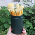 Set de 12 pinceaux de maquillage avec manches dorés et étui de voyage en cuir vert - Ensemble 12 Pièces avec Boîtier Cylindrique Vert / Set de 12 avec Boîtier / Or