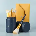 Set professionnel de 12 pinceaux de maquillage étoilés avec support et pochette - Set 12 Pcs avec Sac Jaune et Boîtier Étoilé