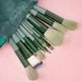Professional 13-piece emerald green makeup brush set with soft bristles and pouch - With Flannel Bag / 13 Pieces / Evergreen