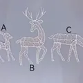 Lot de trois rennes de Noël en grillage blanc dans différentes poses étiquetées A B C - Biche en Train de Manger (Modèle C)