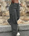 Vista dettagliata dei pantaloni cargo grigio antracite a vita alta con tasche - Taglia S / Pantaloni e gonne / Grigio scuro