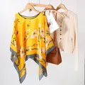 Elegante mantella parasole in finta seta gialla con stampa floreale per signora. - Top / Floreale Giallo (TS-2502)