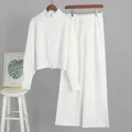 Elegantes weißes Strick-Set mit 2-Wege-Reißverschluss-Pullover und passender weiter Hose. - S / Oberteil Und Unterteil / Elfenbein