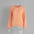 Weiche orangefarbene, dünne, einreihige Strickjacke mit Rundhalsausschnitt für Damen - S / Oberteile / Orange
