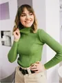 Eleganter lindgrüner Damen-Rollkragenpullover aus Rippstrick in schmaler Passform - Einheitsgröße / Oberteile / Grün