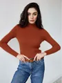 Damen Slim Fit rostfarbener Rippstrickpullover mit Stehkragen für Herbst und Winter - Einheitsgröße / Oberteile / Karamellbraun