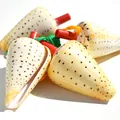 Natürliche gepunktete Muschelpfeife Spielzeug mit roten Mundstücken als Kindergeschenk - Maisschnecke / 1 Stück (8-10cm)