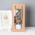 Kreatives Trockenblumen-Glasflaschen-Geschenkset im nordischen Stil in Kraftpapierbox - Liebhabergras Vergissmeinnicht / Trockenblumen Tragebox