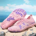 Sneldrogende roze en paarse barefoot waterschoenen voor dames op een zonnig strand - 36 / Roze Paars