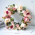 Vista dettagliata della ghirlanda di peonie e rose artificiali per decorazione murale - Ghirlanda di Peonie Rosa