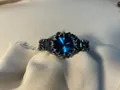 Vintage Y2K Herrenuhr mit einzigartigem Krallendesign und blauem Metallic-Zifferblatt - Schwarz Blau