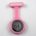 Montre d'infirmière numérique en silicone rose avec broche pour professionnels de santé - Rose