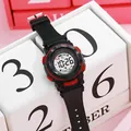 Détail de la montre de sport numérique pour enfants avec bracelet en silicone noir et rouge - Noir Rouge