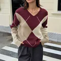 Stylish women long-sleeve argyle knit sweater in burgundy and beige color block style - S / Tops / Burgundy