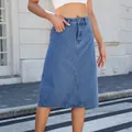 Hoge taille gewassen denim midi-rok met unieke naaddetails en een flatterende A-lijn pasvorm - S / Lichtblauw
