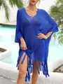 Detailansicht des blauen Häkel-Strand-Cover-ups mit Fransen und Hohlstrickmuster - Einheitsgröße / Oberteile / Blau