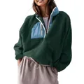 Detalle de jersey de forro polar sherpa verde oscuro con bolsillo y cremallera azul claro. - Verde Oscuro