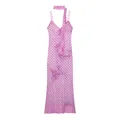 Elegante vestido rosa de lunares con detalle de bufanda a juego sobre fondo blanco - XS / Vestidos / Rosa rojo