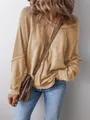 Detailansicht eines lockeren Damen-Sweatshirts mit Waffelstrick und Kontrastnähten. - S / Oberteile / Camel