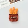 Realistische miniatuur broodmand van hars voor DIY decoratie van schoenen en hoesjes - Stokbroodmand