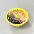 Calamita da frigo realistica in resina con gelatina di ghiaccio, boba e menta fresca - Gelatina d'Erba con Perle