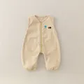 Weicher ärmelloser Baby-Baumwoll-Einteiler in Khaki mit süßem Raupen-Stickereidetail - 73cm / Set / Aprikose (6226)
