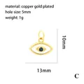 Vista detallada del dije de ojo turco chapado en oro con piedra azul y medidas 13x10mm. - Colgante de Ojo de Esmalte Blanco Ovalado (P03180-C)