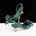 Elegante smaragdgroene kitten heels met glitterstrik voor avondkleding en feesten. - 39 / Groen