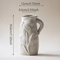 Vaso vintage in ceramica francese con rilievo floreale e dimensioni, altezza 18,6 cm - Maraka - Confezione in Scatola di Carta Kraft
